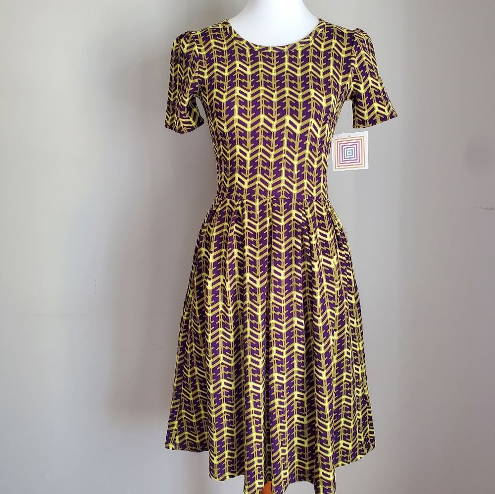 LuLaRoe XS Amelia Dress